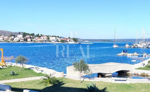 Casa en Opcina Bilice, Condado de Šibenik-Knin, Croacia 1