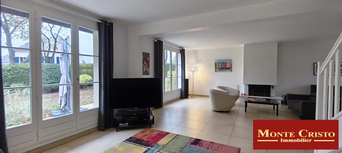 House in Les Residences, Noisy-le-Roi, France 4 - 19082429