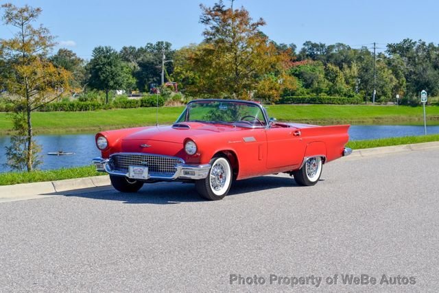 Ford Thunderbird in Calverton, NY, United States 1 - 19181092