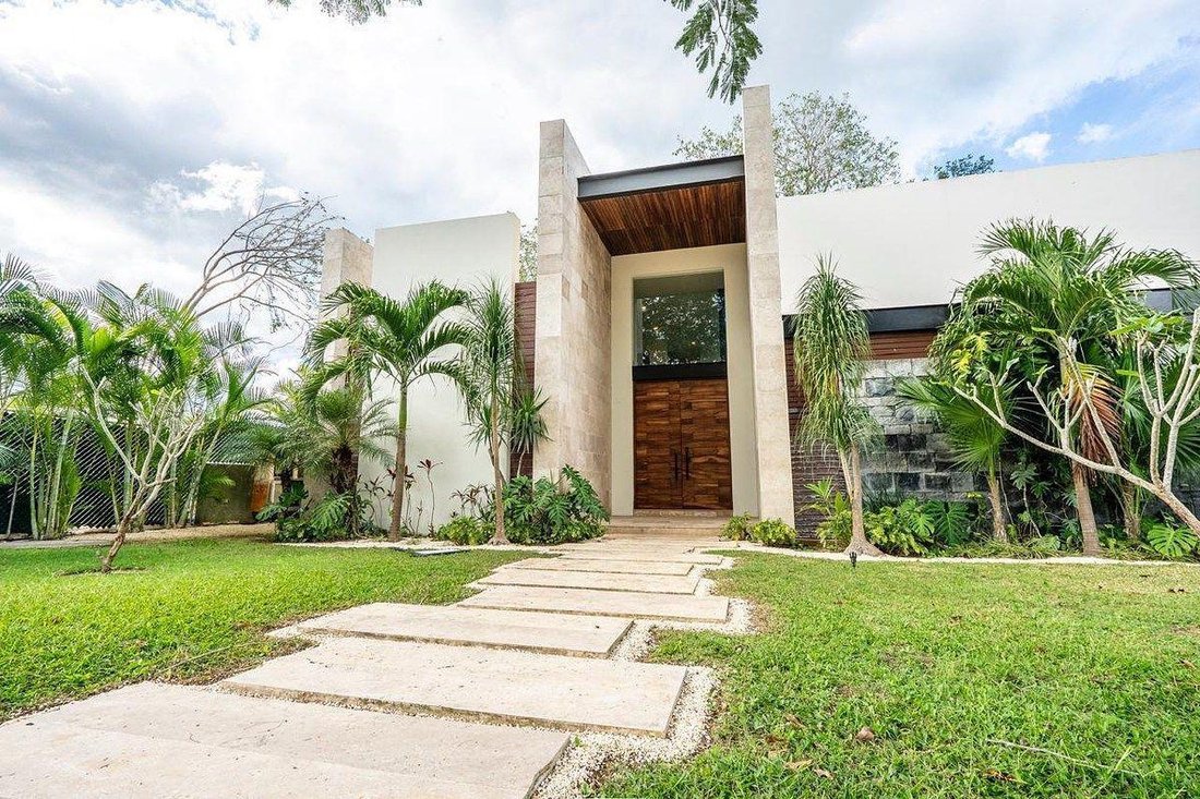 Haus in Yucatán Country Club, Yucatán, Mexiko 3 - 19174146