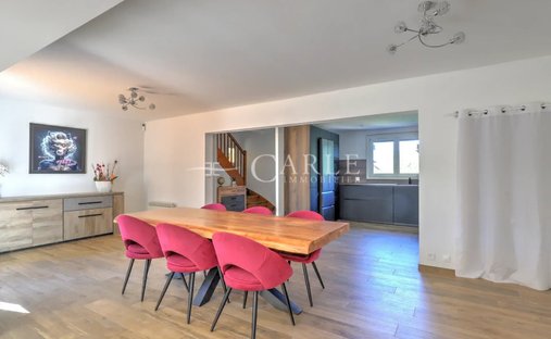 Villa à Genas, Auvergne-Rhône-Alpes, France 1