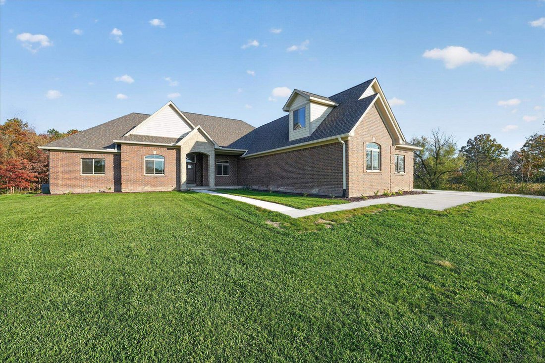 House in Ray, Michigan, United States 1 - 19174052