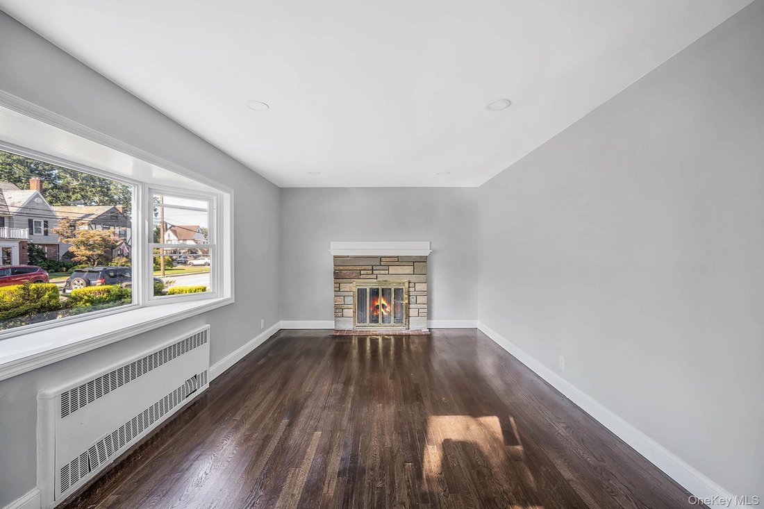 House in Lynbrook, New York, United States 3 - 19173460