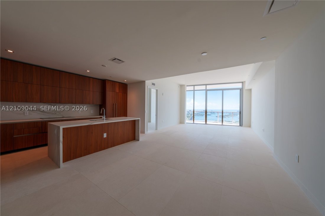 Condo in Miami, Florida, United States 3 - 19175541