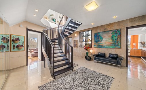 Penthouse en keine Angabe, Autriche 1