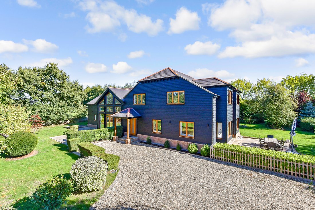 House in Canterbury, England 2 - 19175025