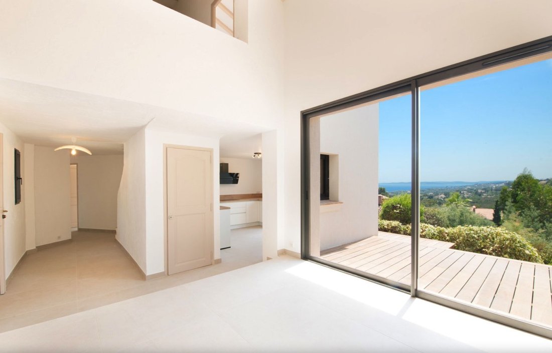 Maison à Ecarts, Roquebrune-sur-Argens, France 3 - 19170135