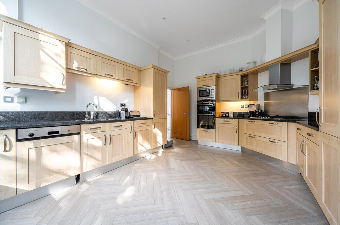 Penthouse in Barnet, England 3 - 17099134