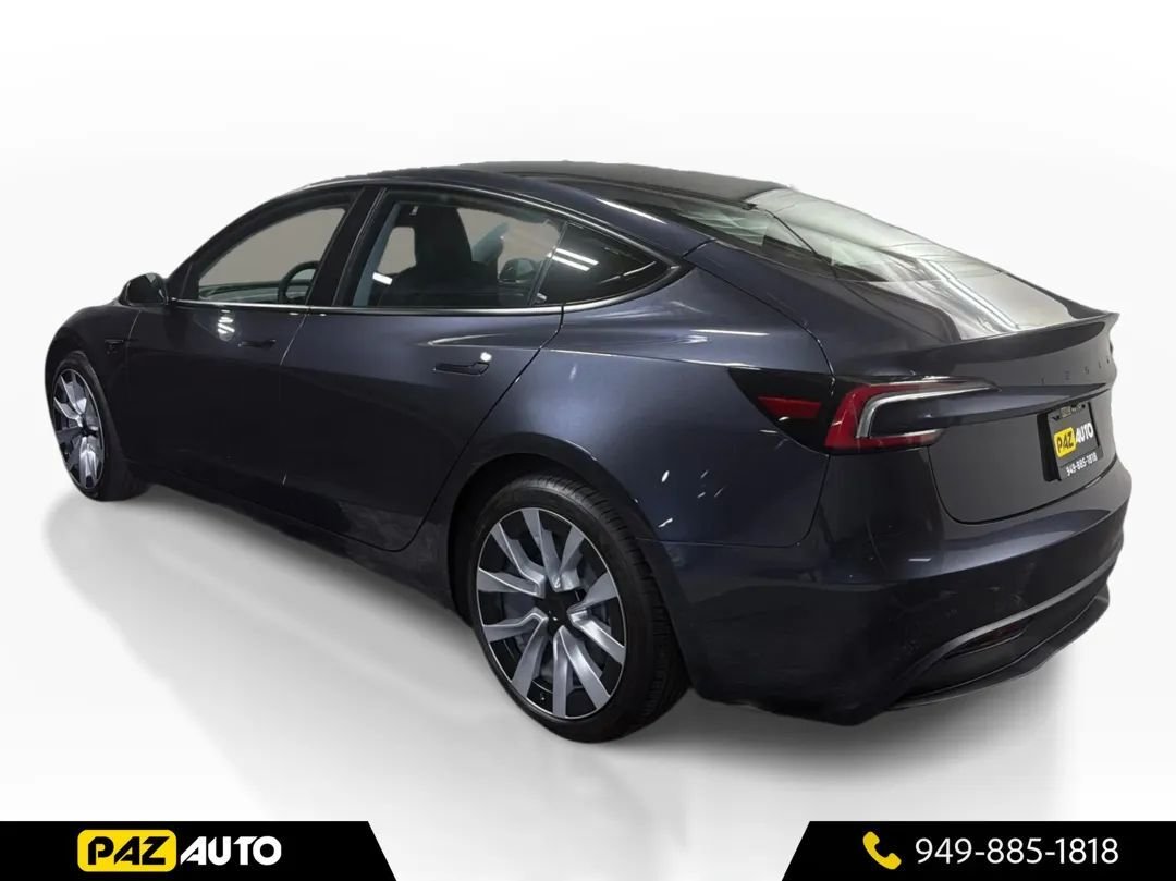 Sedan in Laguna Hills, CA, United States 3 - 19173615