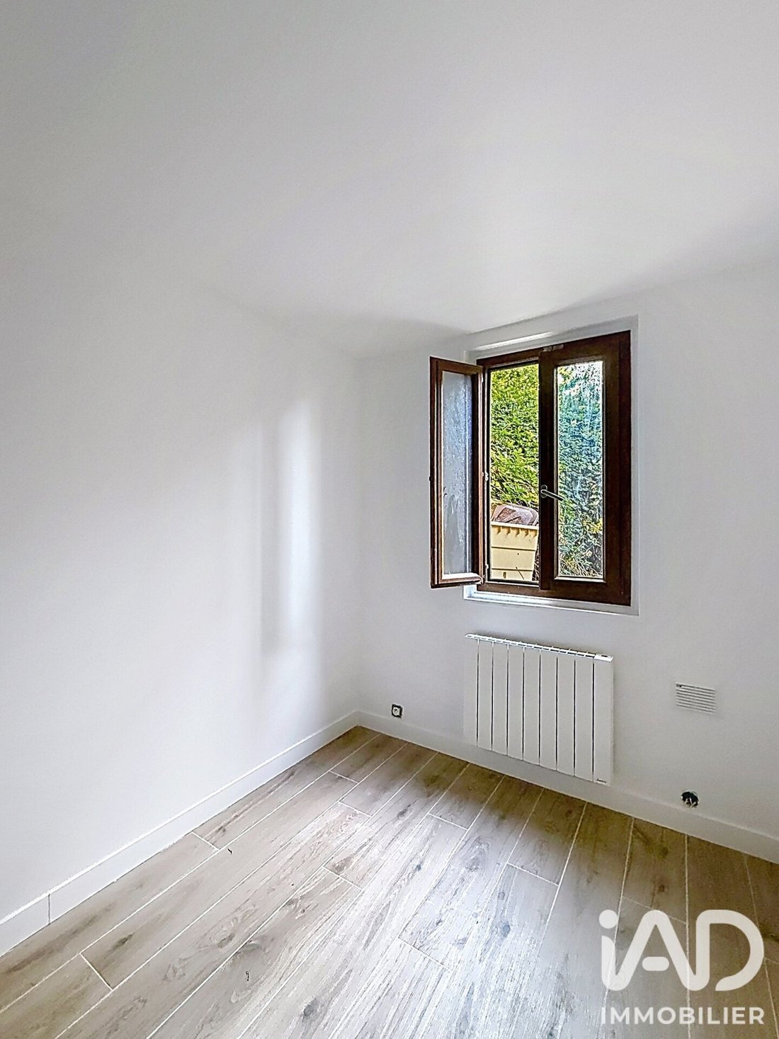 House in Arrondissement of Bobigny, Ile-de-France, France 5 - 19180784