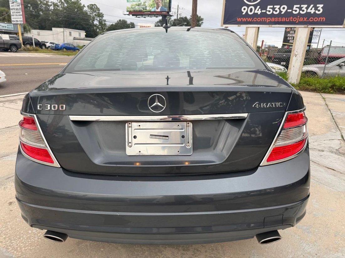 Sedan in Jacksonville, FL, United States 5 - 19180004