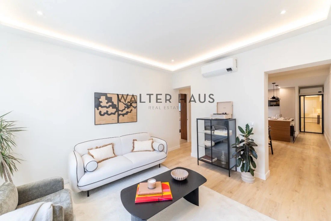 Appartamento a Retiro, Madrid, Spagna 2 - 19170363