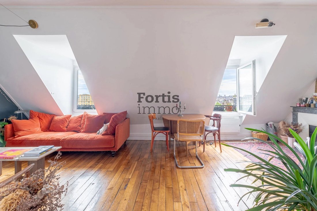 Apartment in Louis Blanc-Aqueduc, Paris 10e Arrondissement, Paris 1 - 19145207
