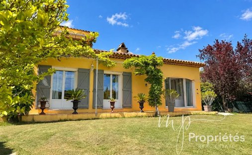 Maison à Salernes, Provence-Alpes-Côte d'Azur, France 1