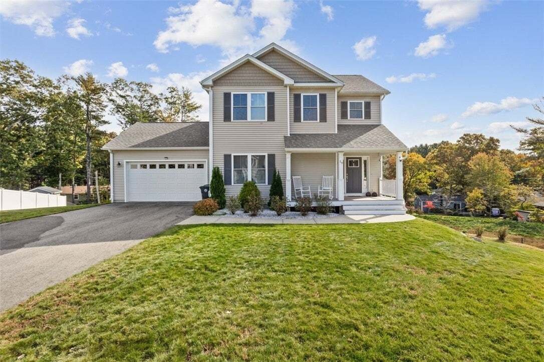 House in Coventry, Rhode Island, United States 2 - 19172212