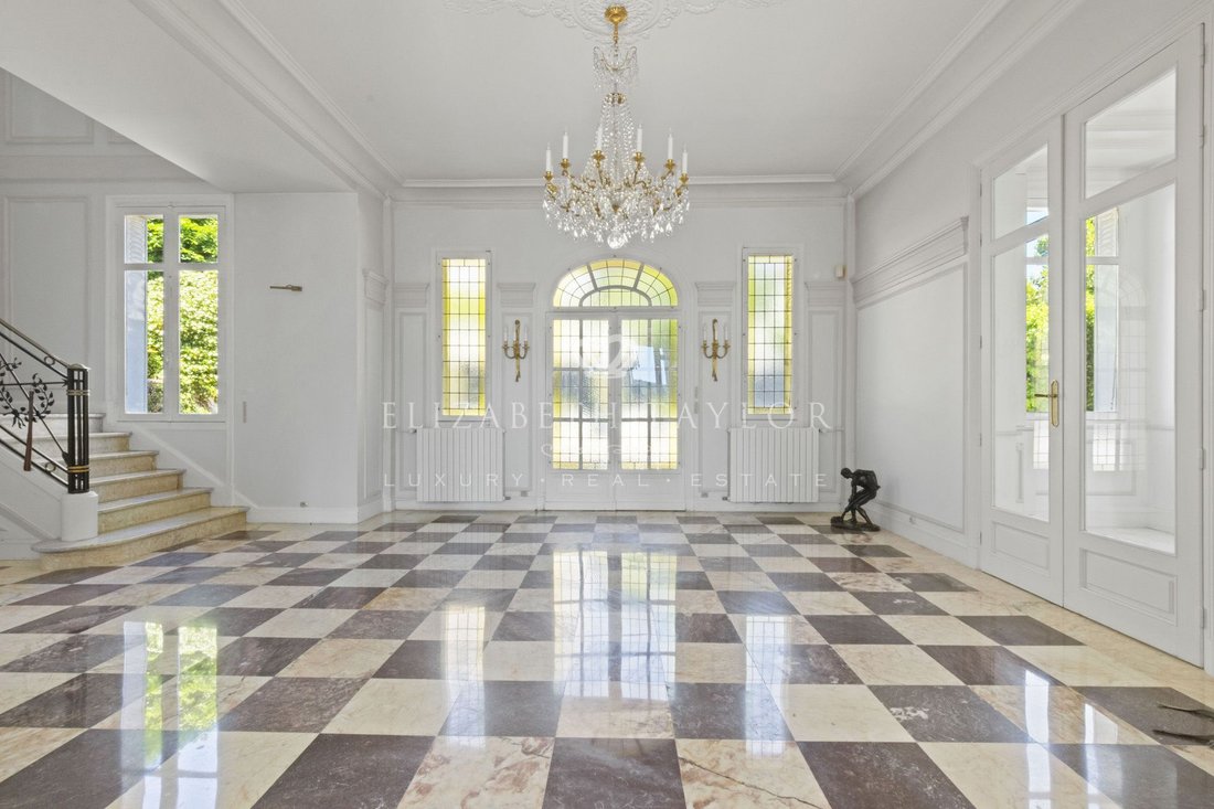 Townhouse in Forêt, Saint-Germain-en-Laye, France 4 - 19170073