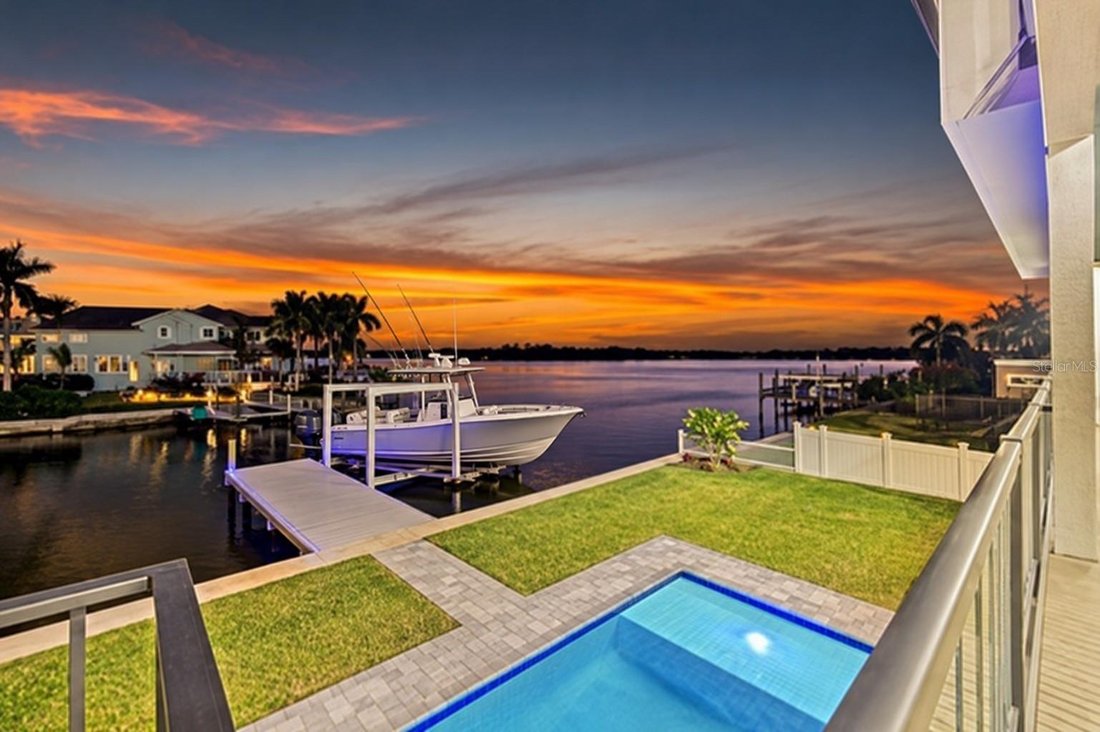 Casa en San Petersburgo, Florida, Estados Unidos 1 - 14640071