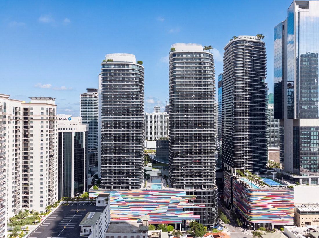 Condo in Miami, Florida, United States 3 - 19174531