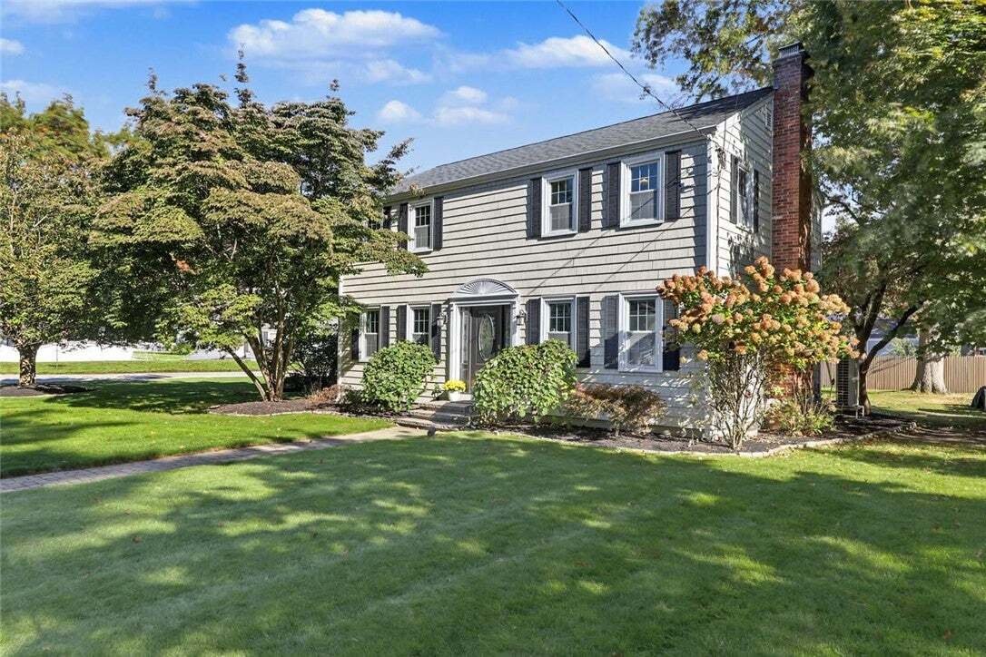 House in Barrington, Rhode Island, United States 3 - 19166219
