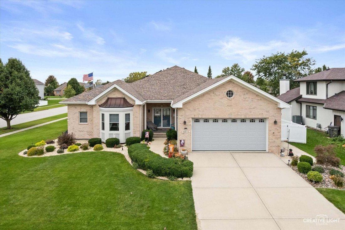 House in Joliet, Illinois, United States 3 - 19176879