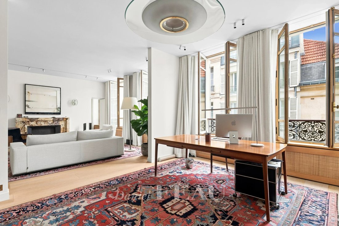 Apartment in Saint Thomas d'Aquin, Paris 7e Arrondissement, Paris 4 - 19170151