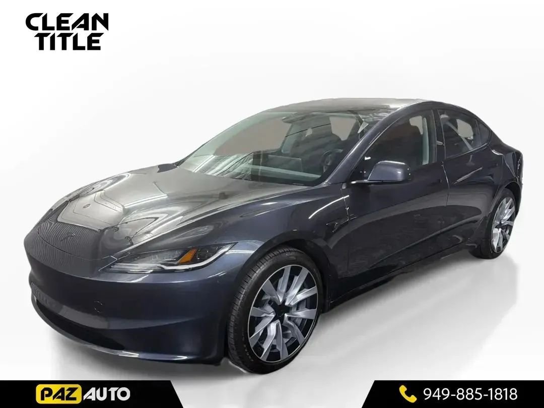 Sedan in Laguna Hills, CA, United States 1 - 19173615