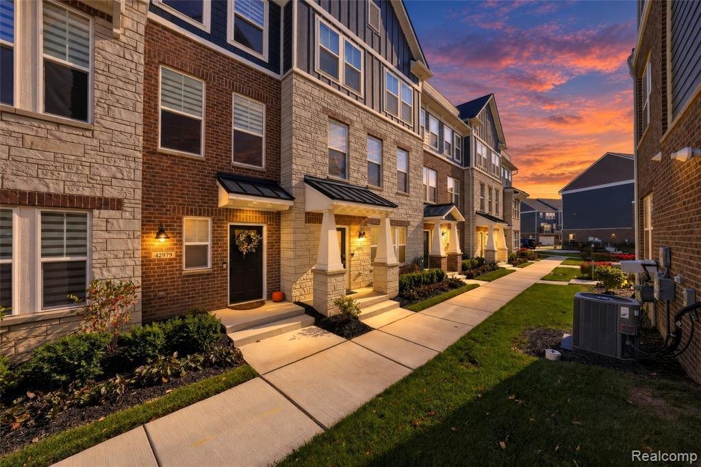 Residenza a Novi, Michigan, Stati Uniti 1 - 19160816