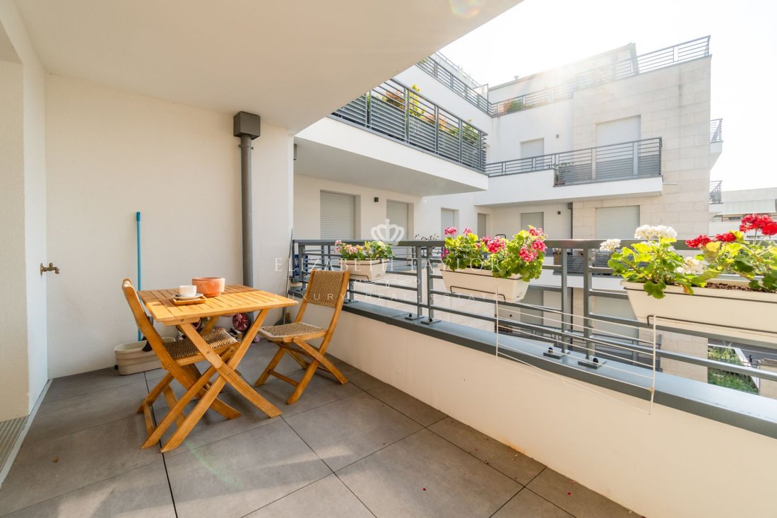 Apartment in Napoleon, Maisons-Laffitte, France 2 - 19170406