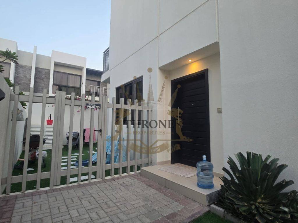 Townhouse in Damac Hills 2, Dubai, United Arab Emirates 3 - 19169499