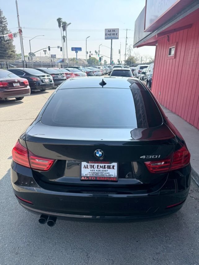 Sedan in Bakersfield, CA, United States 5 - 19178534