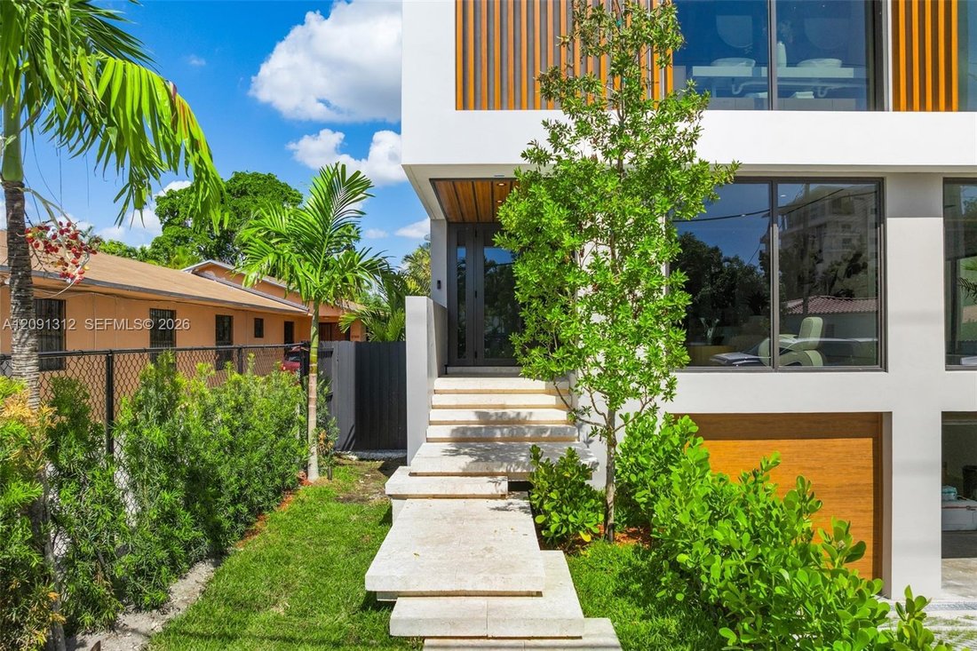 Condo in Miami, Florida, United States 5 - 19173198