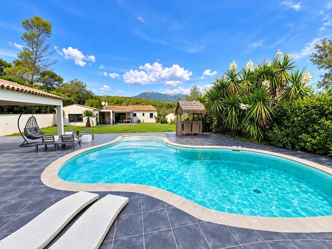 Villa in Nord, Roquefort-les-Pins, France 3 - 19178261