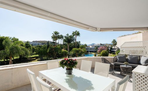 Apartamento en Nueva Andalucía, Marbella, España 1