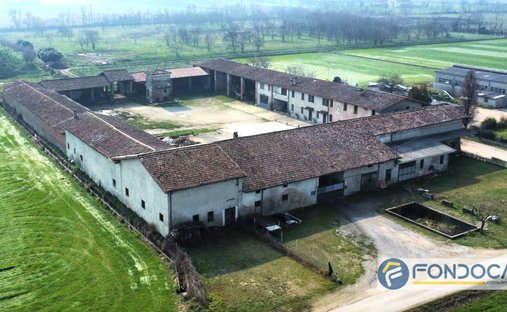 Maisons de campagne à Urago - Badia - Violino, Brescia, Lombardie 1