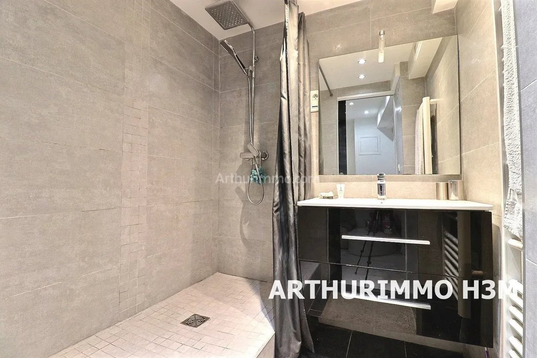 Wohnung in Clichy-Batignolles, Paris 17e Arrondissement, Paris 5 - 19176956
