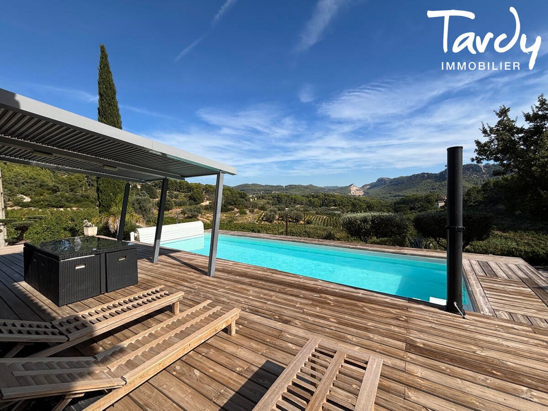 Villa en La Cadière-d'Azur, Provenza-Alpes-Costa Azul, Francia 1 - 19173297