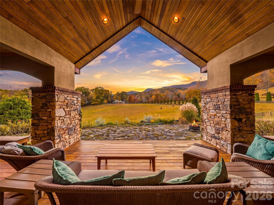 House in Burnsville, North Carolina, United States 4 - 19170823