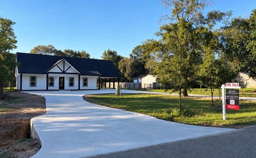 Casa a Pinehurst, Texas, Stati Uniti 1