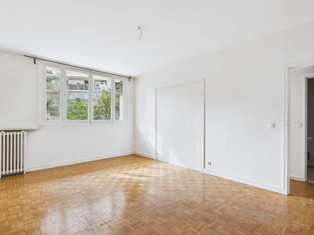 Apartment in Violet Commerce, Paris 15e Arrondissement, Paris 5 - 19174393