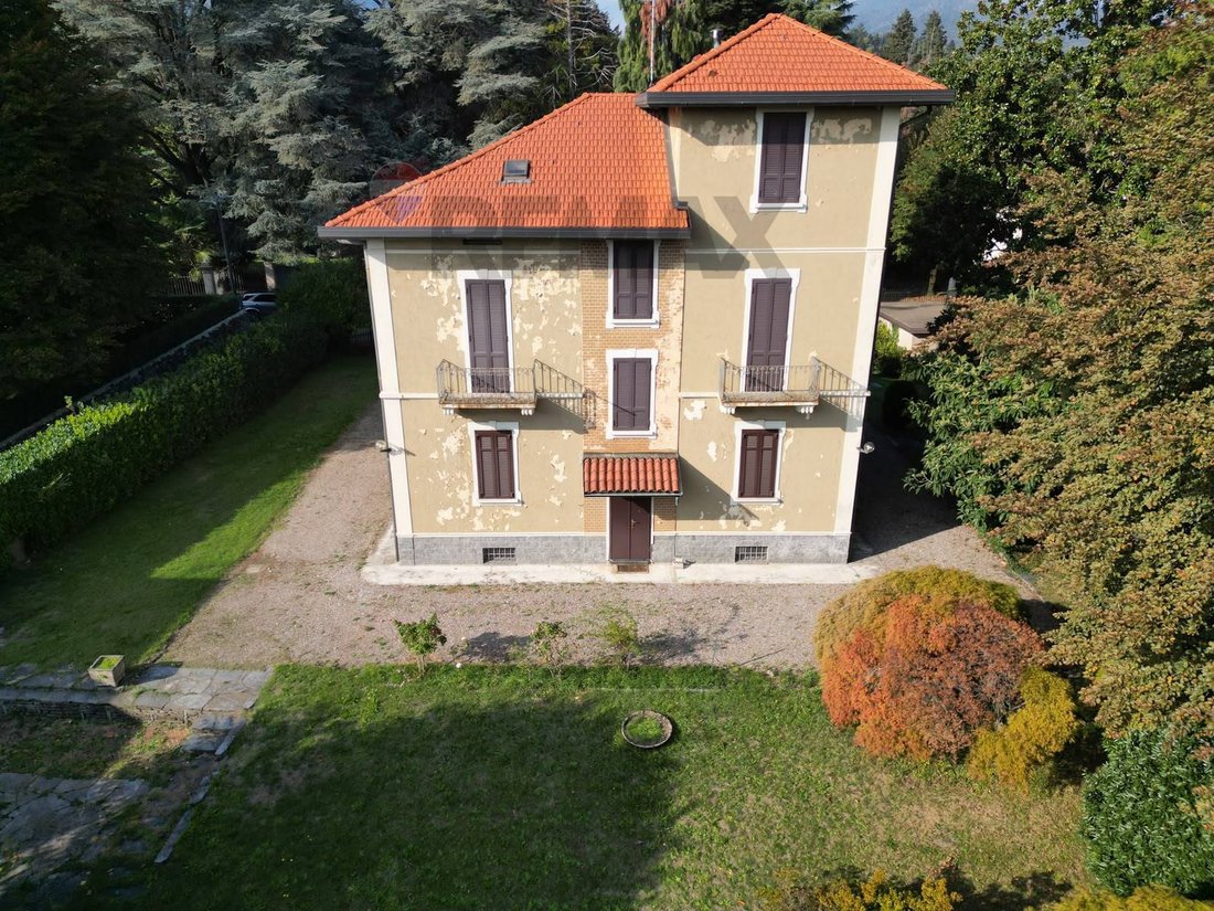 Villa in Velate - Sant'Ambrogio, Varese, Lombardy 1 - 19174231