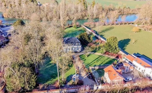 House in Germigny-l'Eveque, Ile-de-France, France 1
