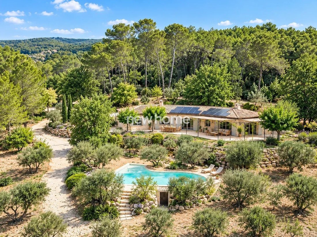 Casa a Saint-Antonin-du-Var, Provenza-Alpi-Costa Azzurra, Francia 1 - 19180557