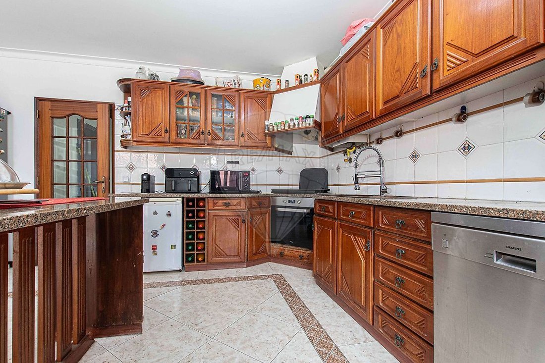 House in Santo Quintino, Lisbon, Portugal 4 - 19177038