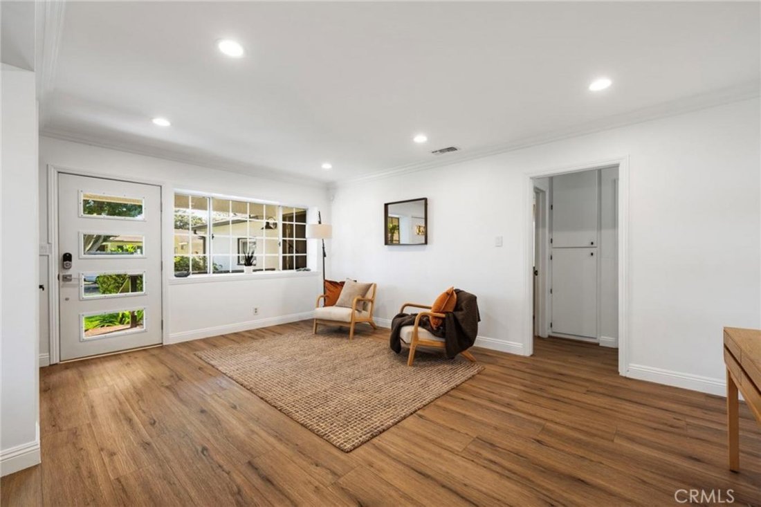 House in Signal Hill, California, United States 5 - 19175107