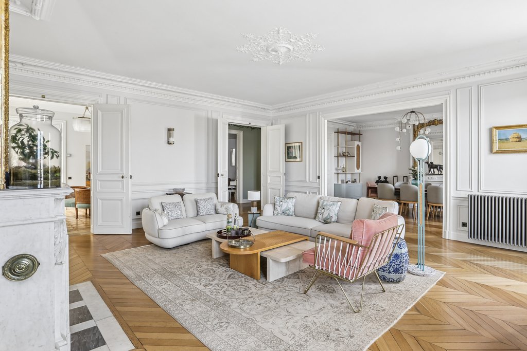 Apartment in Hoche-Friedland, Paris 8e Arrondissement, Paris 3 - 19170368