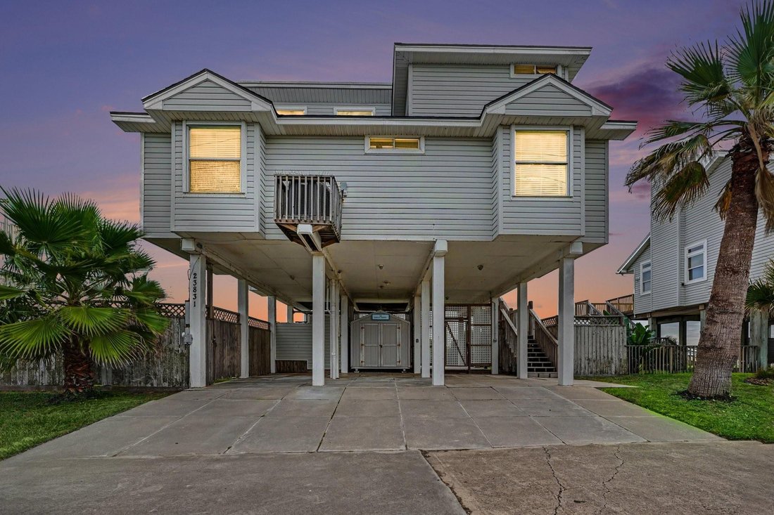 House in Galveston, Texas, United States 1 - 19174746