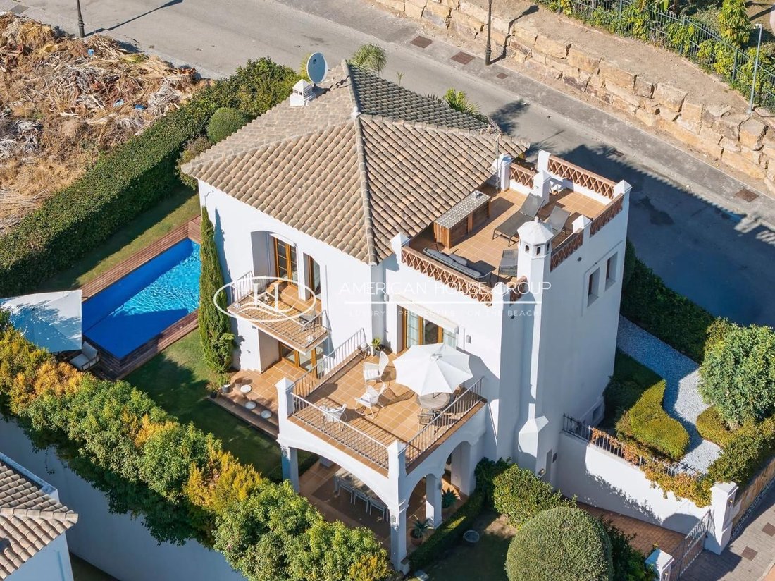 Villa en Estepona, Andalucía, España 2 - 19169524