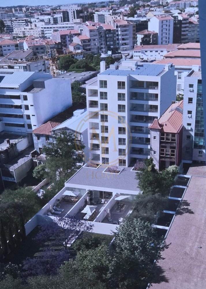 Apartment in Lordelo do Ouro e Massarelos, Porto District, Portugal 1 - 19175360