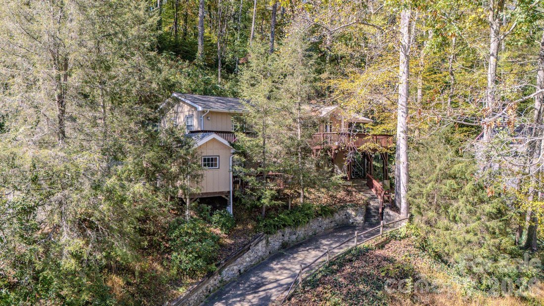 Casa en Asheville, Carolina del Norte, Estados Unidos 2 - 19175644
