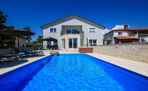 Villa in Valentici, Gespanschaft Istrien, Kroatien 1